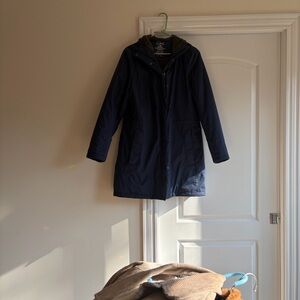 L.L. Bean Women's Navy Hooded Puffer Coat